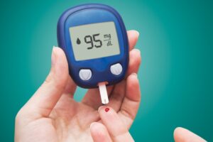 أجهزة قياس الجلوكوز القياسية (Standard Glucose Meters)